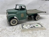 Vintage Ertl truck line flatbed tow truck farm