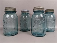 Four Vintage Blue Ball Mason Jars with Zinc Lids