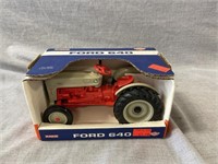 FORD 640 TRACTOR