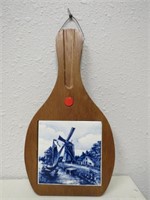 VINTAGE DELFT BLUE WINDMILL CHEESE BOARD TILE/WOOD