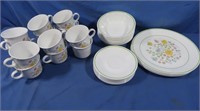 Set of Corelle Dishes