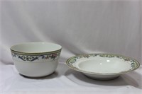 Lot of 2 Vintage Bowls