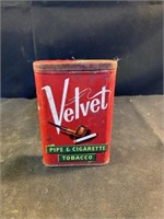 Velvet pipe and cigarette tobacco tin