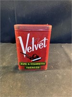 Velvet pipe and cigarette tobacco tin