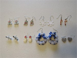 Christmas Earrings (8 Pair)