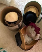 E - LOT OF WOMEN'S HATS W/ HAT BOXES (R29)