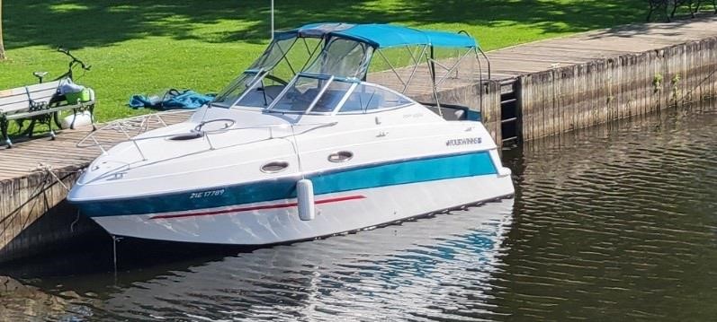 1995 Four Winns 258 Vista Weekender Boat