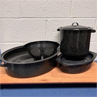 Enamelware Roasters & Pot w Strainer