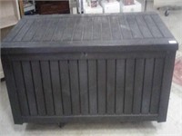 Large dock box / outdoor storage