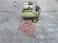 Heavy Duty Air Compressor with Hose