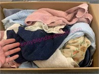 Box of misc hand towels