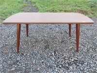 1970'S COFFEE TABLE 39X20X16 INCHES