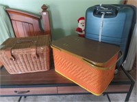 2 PICNIC BASKETS AND BLUE SUITCASE
