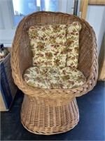 Wicker Chair w/Cushions