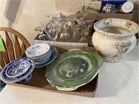 4 flats kitchen items, 1 Whitting England pottery