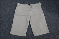 The Limited Drew Fit Bermuda Cargo Shorts Size 8
