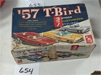AMT '57 T-Bird Model Kit