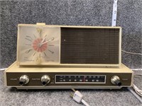 Old Silvertone Solid State Radio Alarm