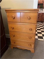 4-Drawer Chest of Drawers