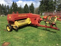 NEW HOLLAND 315 SQUARE HAY BALER