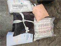 Wholesale Bundle - Pillows & Throws Bundle