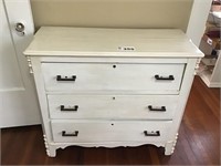 3 DRAWER CHEST