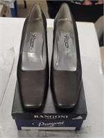 Rangoni - (Size 7.5) Designer Shoes