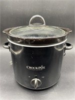 Black Round Crock Pot w/ Lid & Removeable Crock