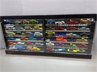 Hot Wheels Lighted Display with 48 Vehicles