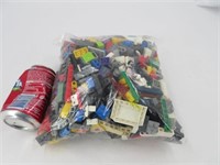 +/- 3lb de bloc Lego
