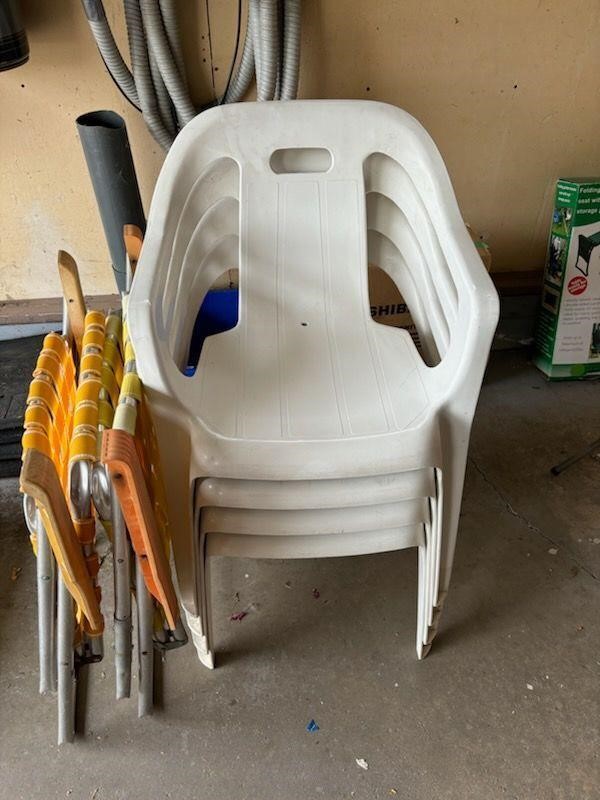 G333 Stacking plastic chairs