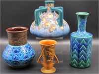 COLLECTIBLE POTTERY GROUPING: