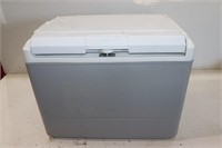 COLEMAN ICE CHEST COOLER