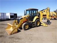 2018 Caterpillar 420F2 Loader Backhoe