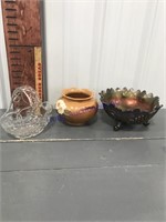 Clear glass bowl, pottery, fruit bowl
