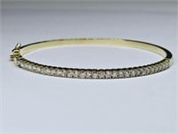 11.8 Grams 14KT Gold & Diamond Bangle Bracelet