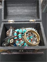 Jewelry box