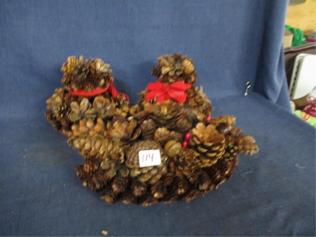 pine cone center piece set