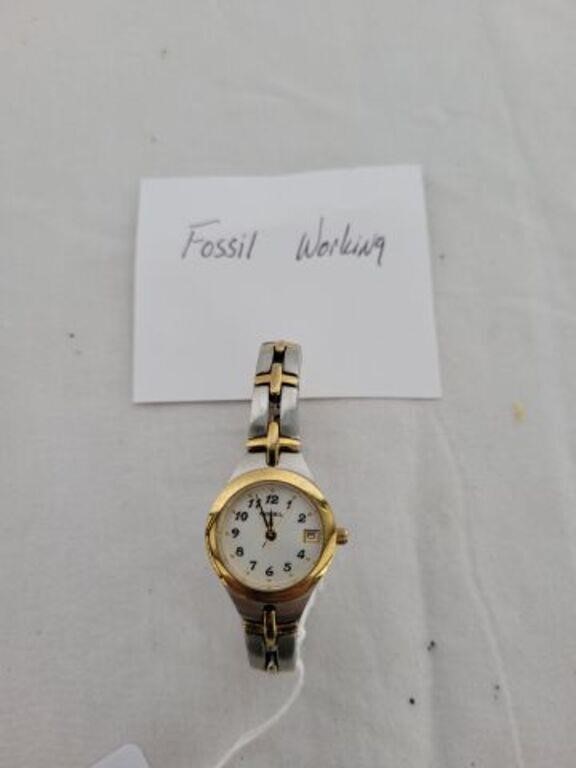 FOSSIL LADIES WATCH