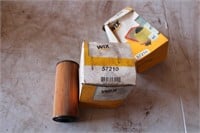 PAIR OF WIX 57210 OIL FILTERS