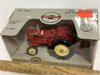 Ertl David Brown 990 Implematic tractor-1/32 scale