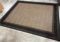 Large Indoor outdoor area rug black brown 8/10