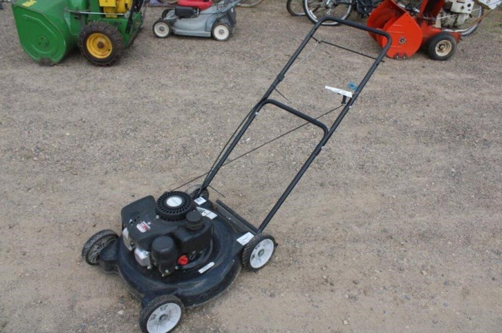 20'' cut Yard Machine Push Mower 132cc Works Per