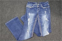 Distressed Ariya Jeans Women's Junior's Size 5/6