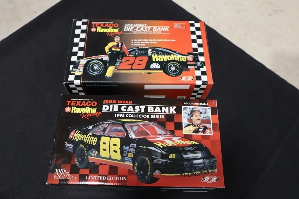 2 Texaco Havoline racing car banks - Dale