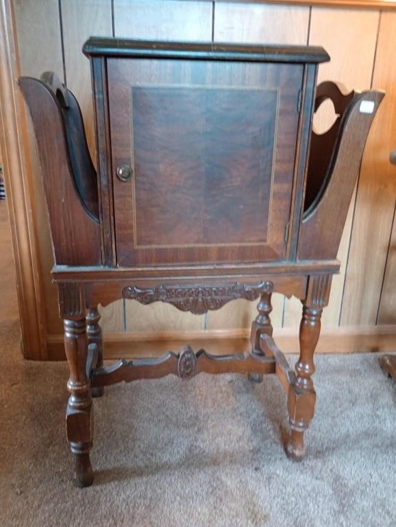 Amazing vintage wooded copper lined humidor!