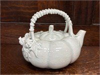 Chinese Celadon Gourd Motif Teapot