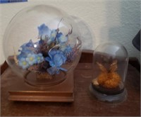 Butterflies / Plastic Flowers Under Glass Domes Di