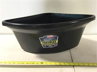 24 QT Corner Feeder -New