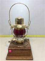 Union Pacific red glass metal lantern lamp on